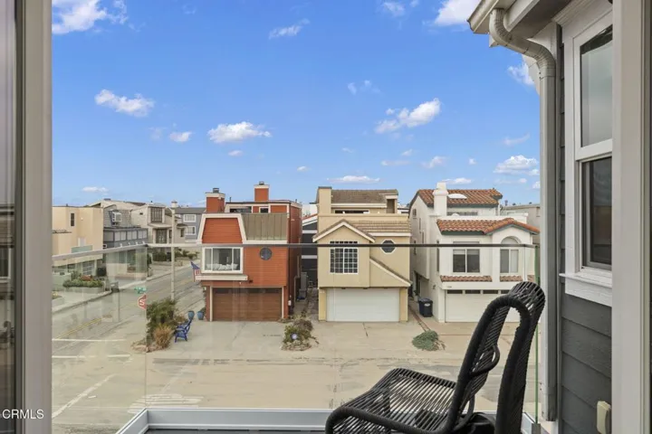 104 La Brea