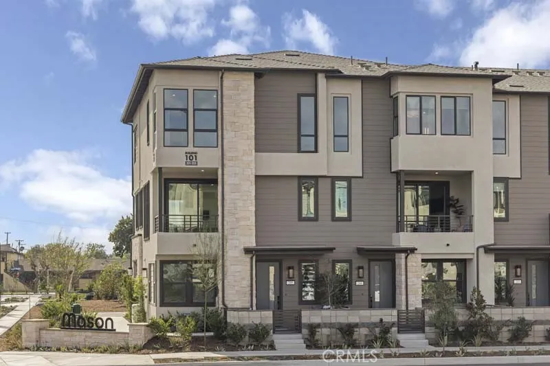 101 Laxore St. 205, Anaheim, California 92804 home-pic-1