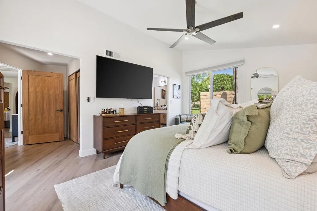68726 Calle Denia, Cathedral City, California 92234 home-pic-16