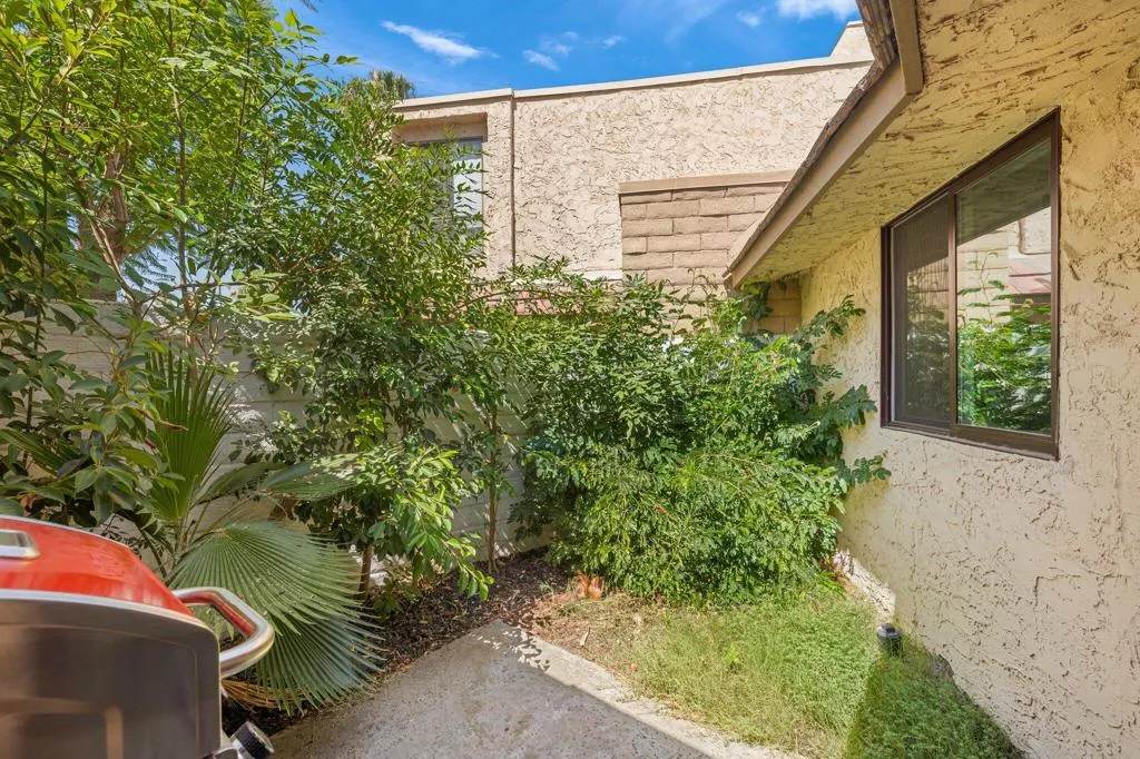 68726 Calle Denia, Cathedral City, California 92234 home-pic-43