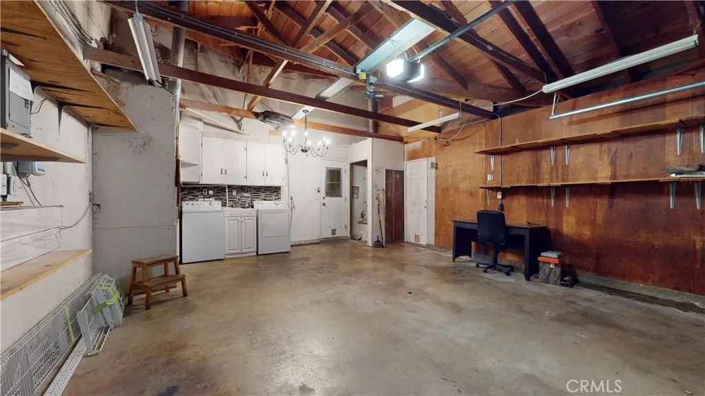 2521 Electric, Upland, California 91784 home-pic-32