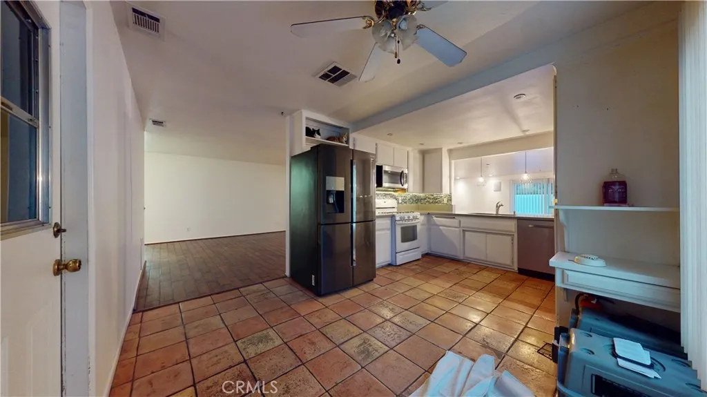 2521 Electric, Upland, California 91784 home-pic-6