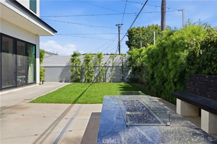 2504 Fisk Lane, Redondo Beach, California 90278