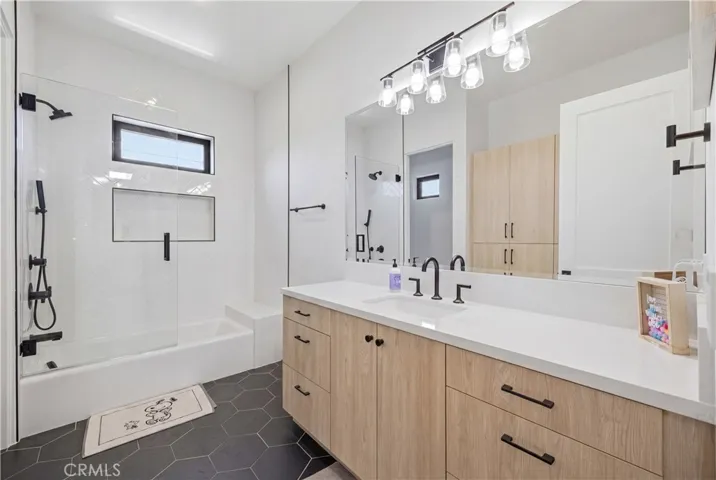 2504 Fisk Lane, Redondo Beach, California 90278