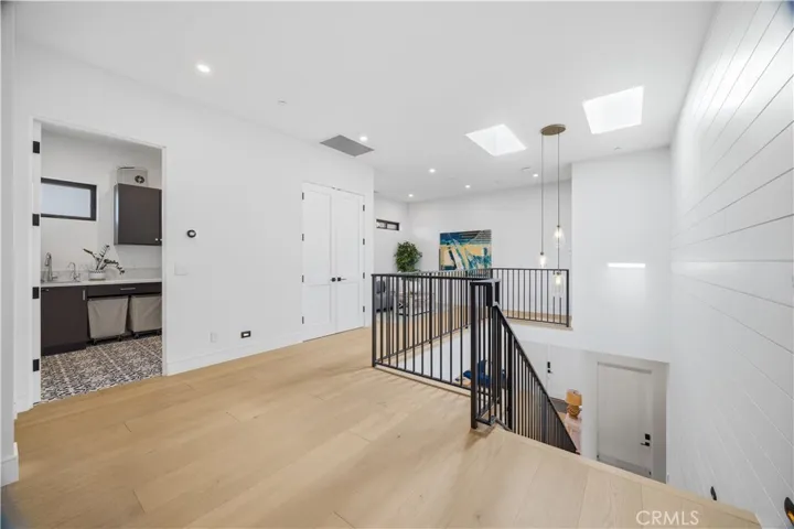 2504 Fisk Lane, Redondo Beach, California 90278