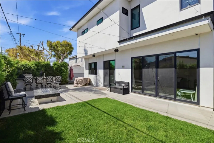 2504 Fisk Lane, Redondo Beach, California 90278