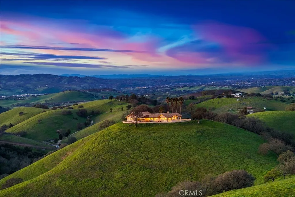 1030 Redondo Lane, Templeton, California 93465 home-pic-3