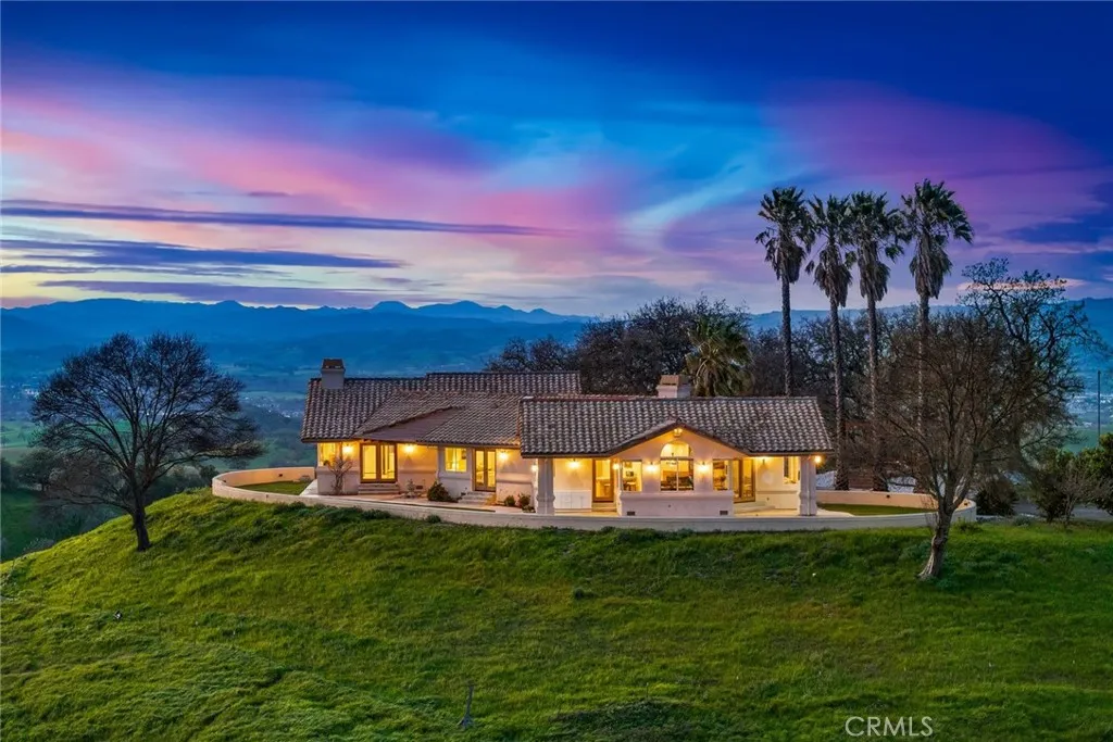 1030 Redondo Lane, Templeton, California 93465 home-pic-1