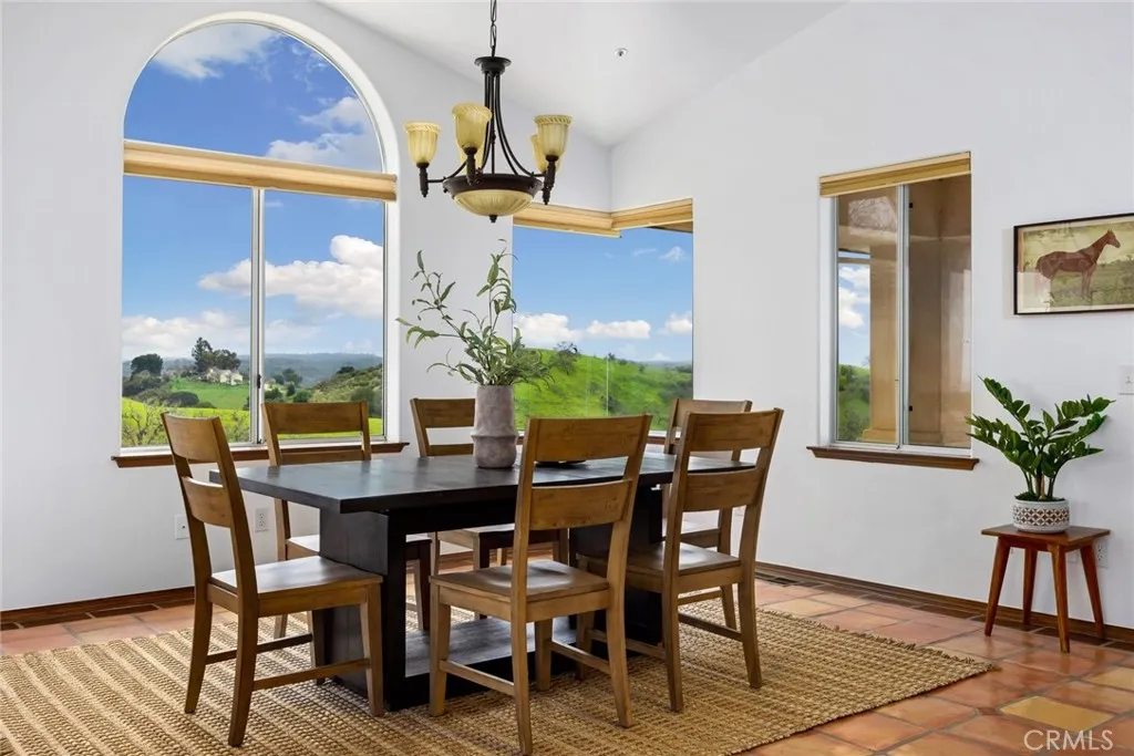 1030 Redondo Lane, Templeton, California 93465 home-pic-7