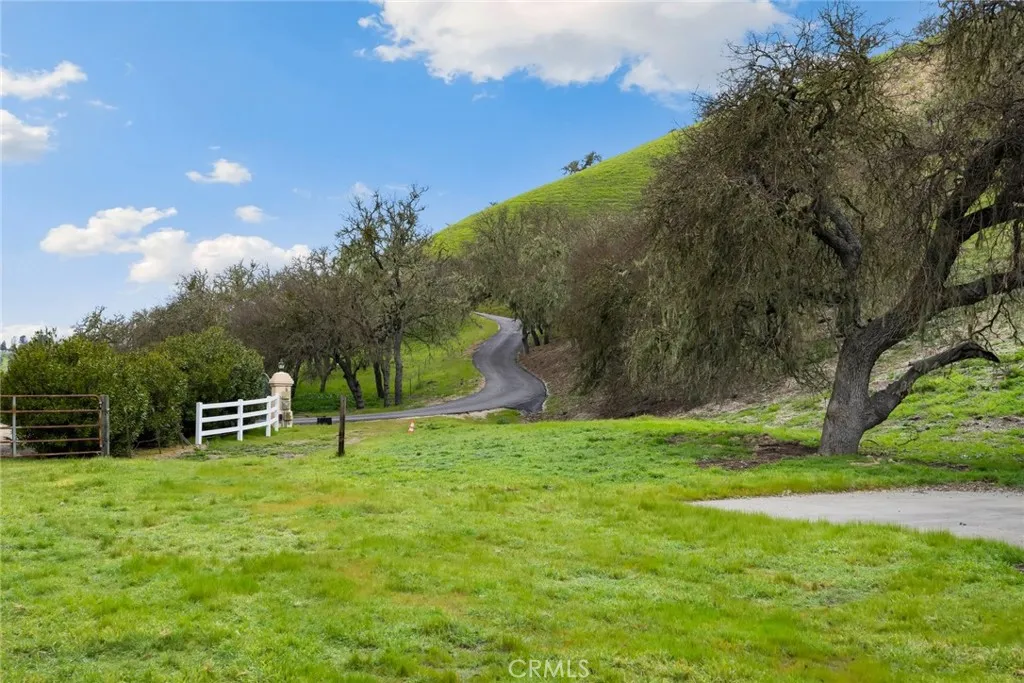 1030 Redondo Lane, Templeton, California 93465 home-pic-21