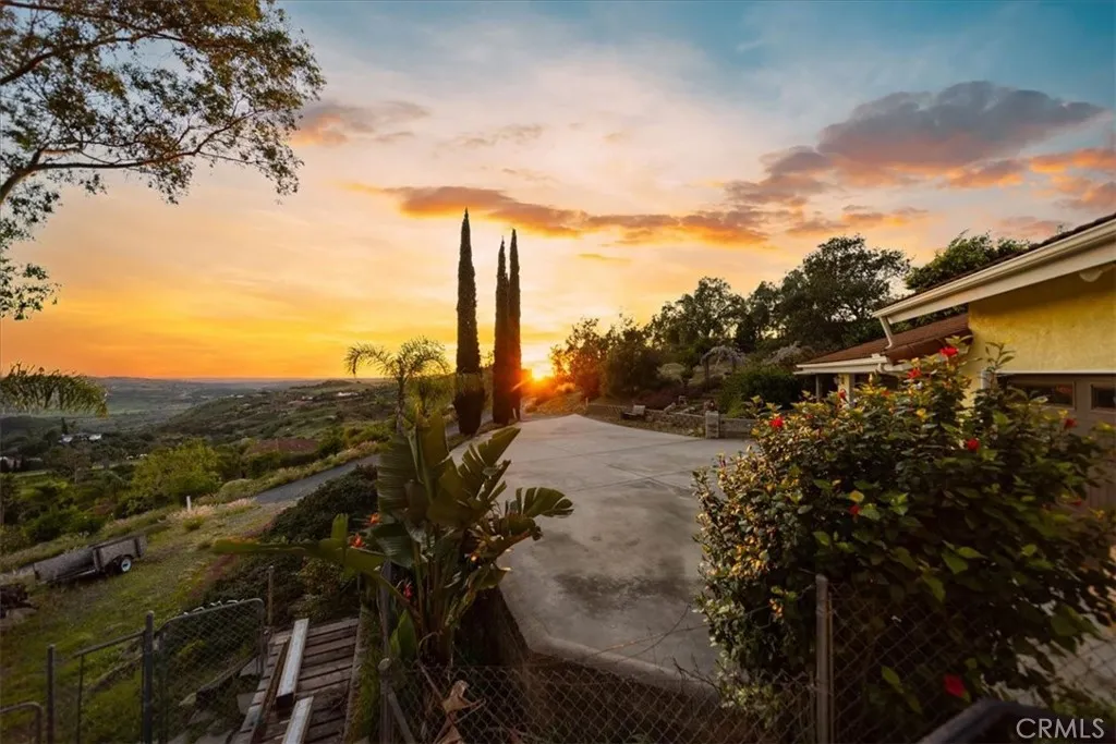 4408 Brodea Ln, Fallbrook, California 92028 home-pic-2