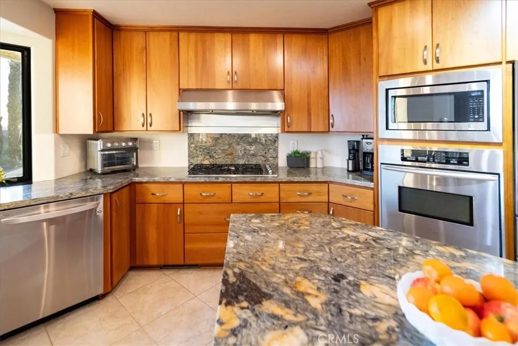 4408 Brodea Ln, Fallbrook, California 92028 home-pic-13