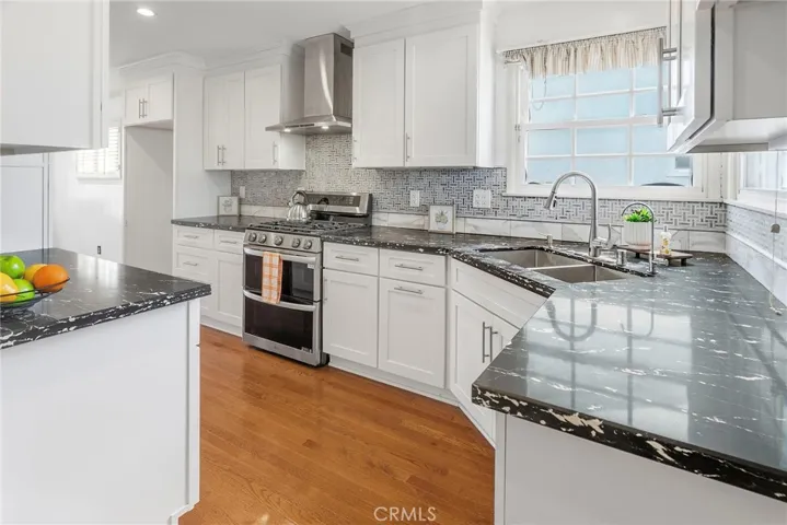 22618 Elm Avenue, Torrance, California 90505