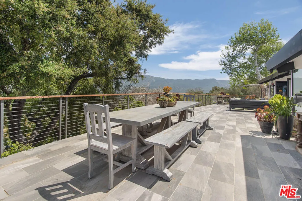 26272 Cool Glen Way, Malibu, California 90265 home-pic-22