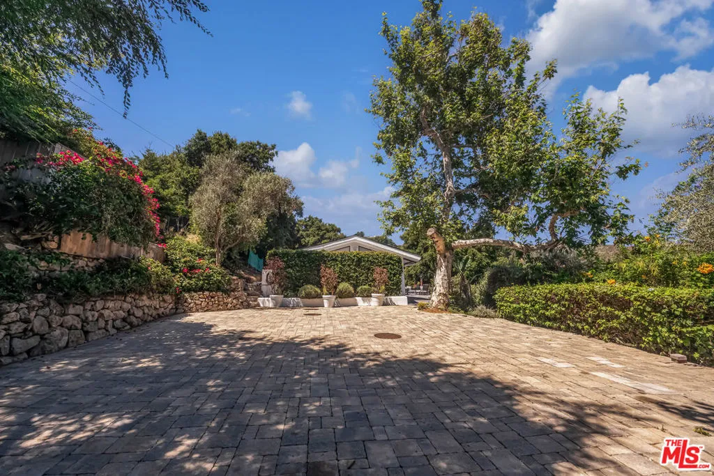 26272 Cool Glen Way, Malibu, California 90265 home-pic-24
