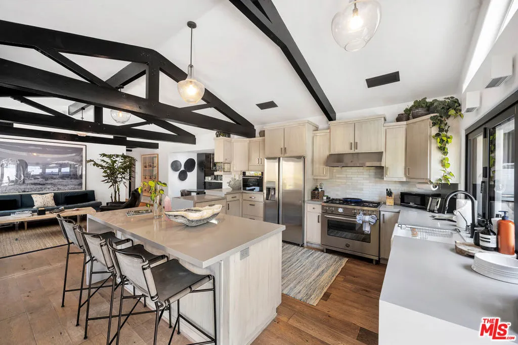 26272 Cool Glen Way, Malibu, California 90265 home-pic-10