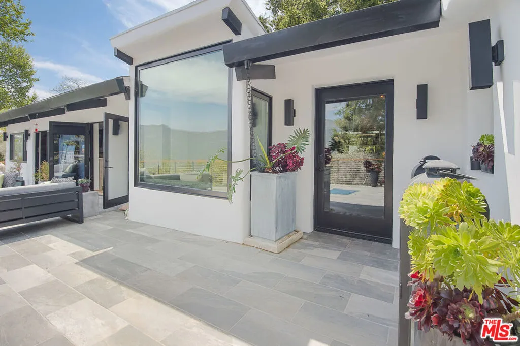 26272 Cool Glen Way, Malibu, California 90265 home-pic-8