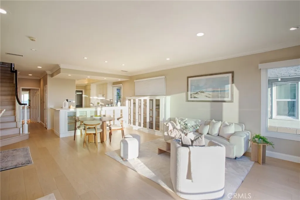 2712 W Oceanfront, Newport Beach, California 92663 home-pic-5