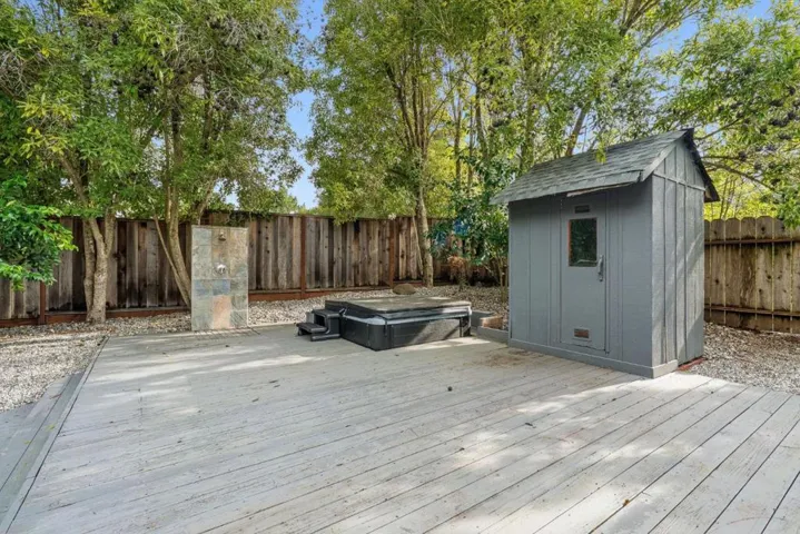 Back Yard Decks w/ Sauna & Outdoor Shower