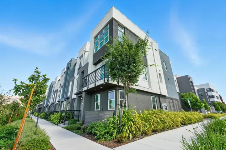 3493 Router, Fremont, California 94538