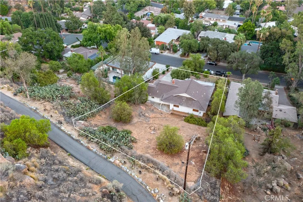 4227 Miramonte Place, Riverside, California 92501 home-pic-28