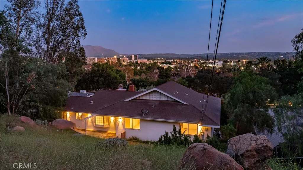 4227 Miramonte Place, Riverside, California 92501 home-pic-30