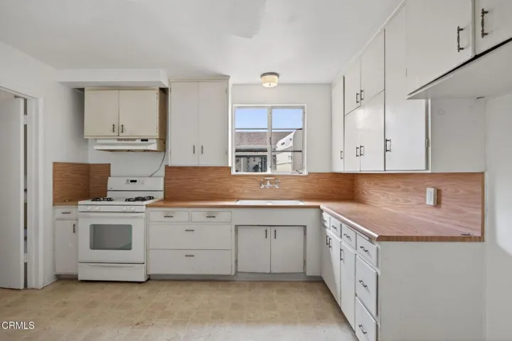 13-web-or-mls-UpmarketMedia-722WRob045