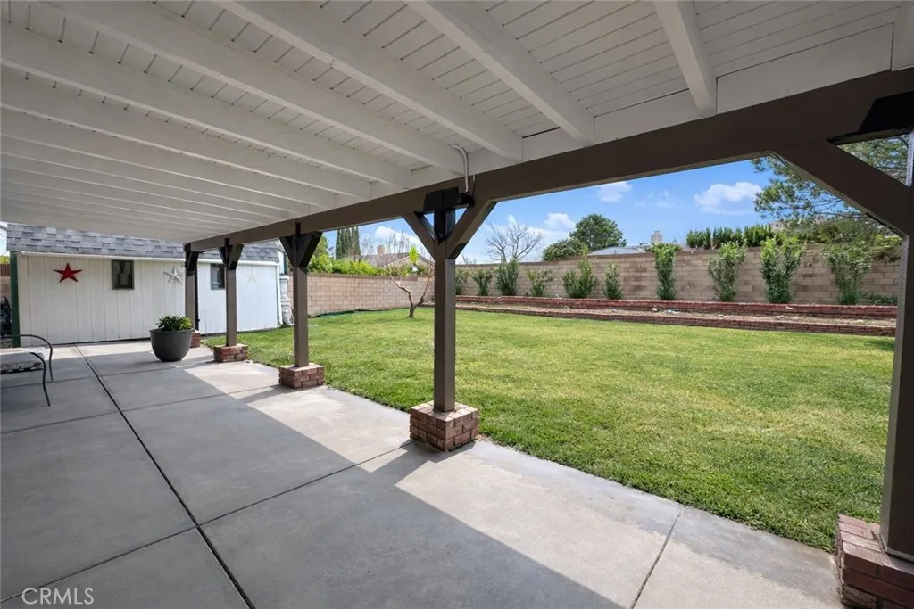 6144 Treehaven Court, Lancaster, California 93536 home-pic-15