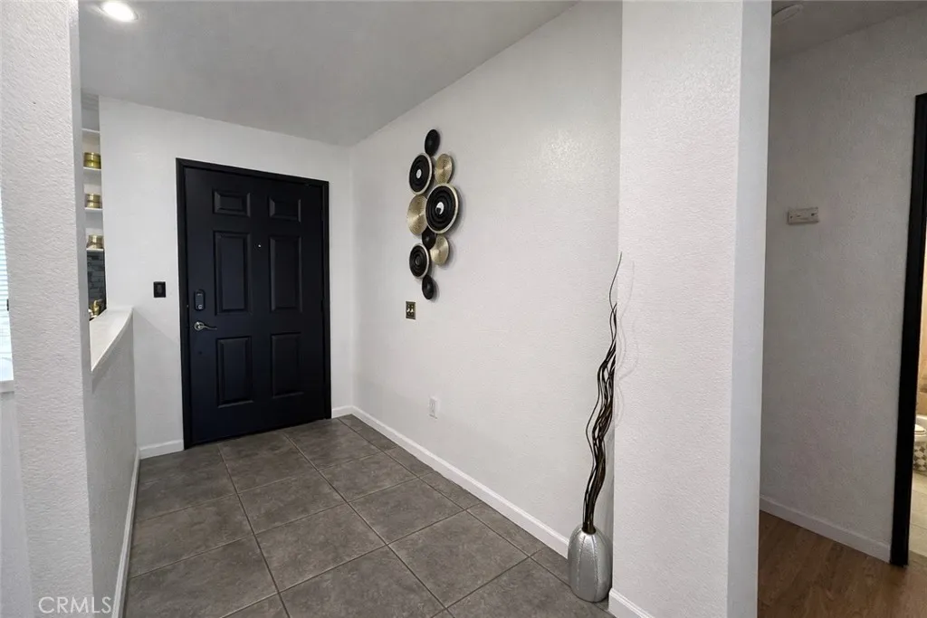6144 Treehaven Court, Lancaster, California 93536 home-pic-17