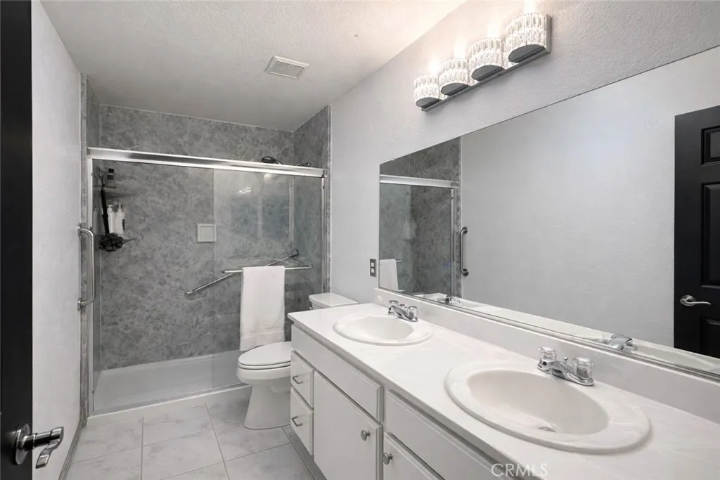6144 Treehaven Court, Lancaster, California 93536 home-pic-10