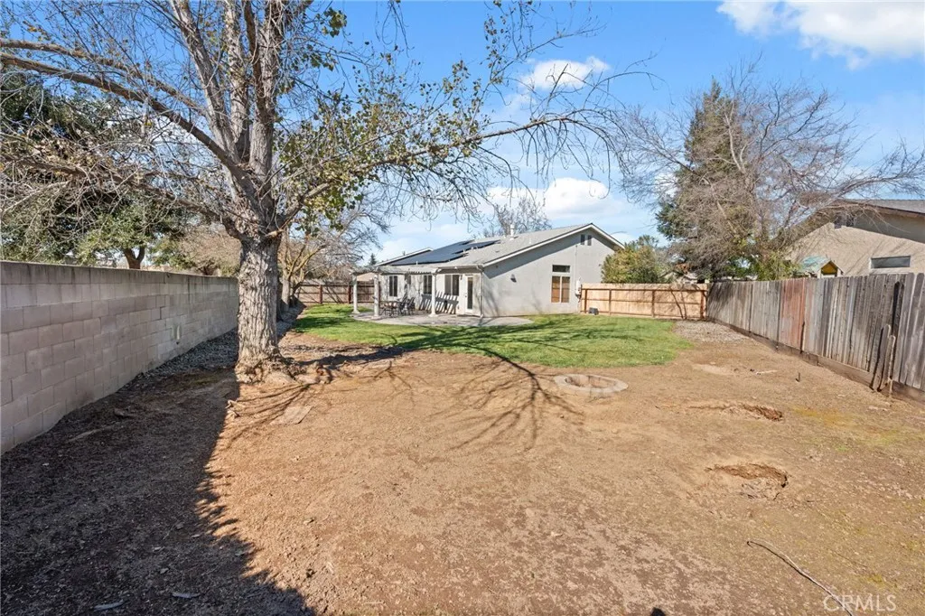6615 N Babigian, Fresno, California 93722 home-pic-30