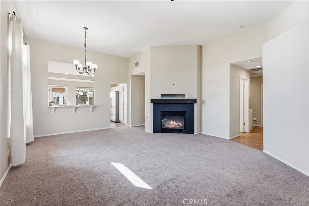 6615 N Babigian, Fresno, California 93722 home-pic-6