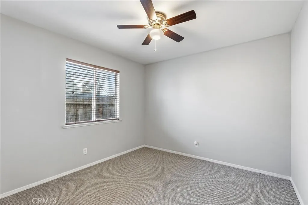 6615 N Babigian, Fresno, California 93722 home-pic-19