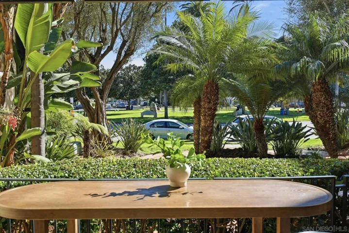 1155 Star Park Circle 1d, Coronado, California 92118