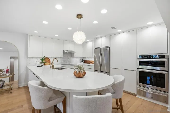 1155 Star Park Circle 1d, Coronado, California 92118