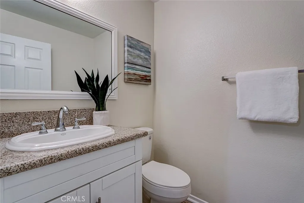 2105 Mathews Avenue 11, Redondo Beach, California 90278 home-pic-22