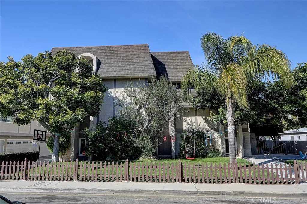 2105 Mathews Avenue 11, Redondo Beach, California 90278 home-pic-40