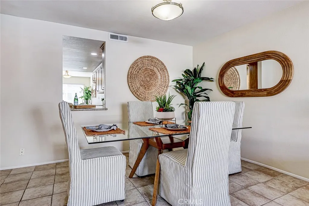 2105 Mathews Avenue 11, Redondo Beach, California 90278 home-pic-7