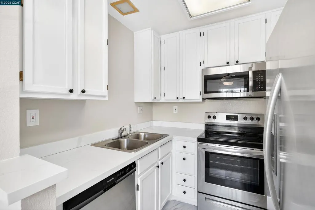 15 15 Glenwood, Hercules, California 94547 home-pic-16