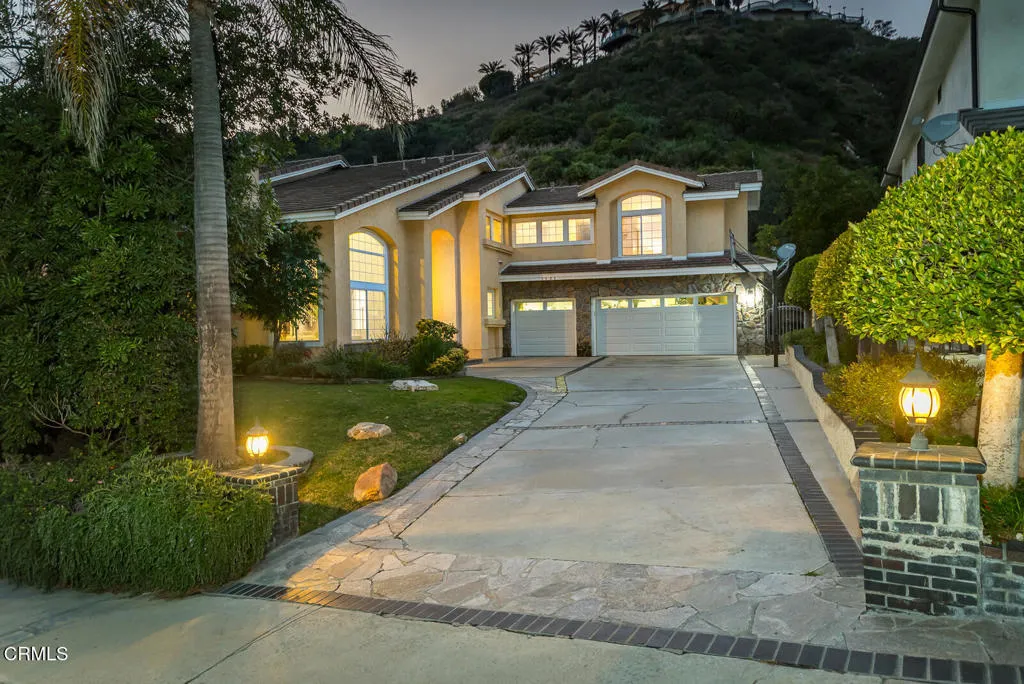 1985 Erin Way, Glendale, California 91206 home-pic-1