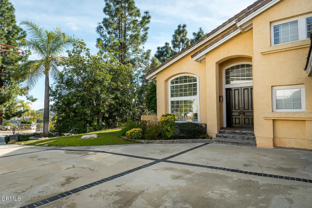 1985 Erin Way, Glendale, California 91206 home-pic-3
