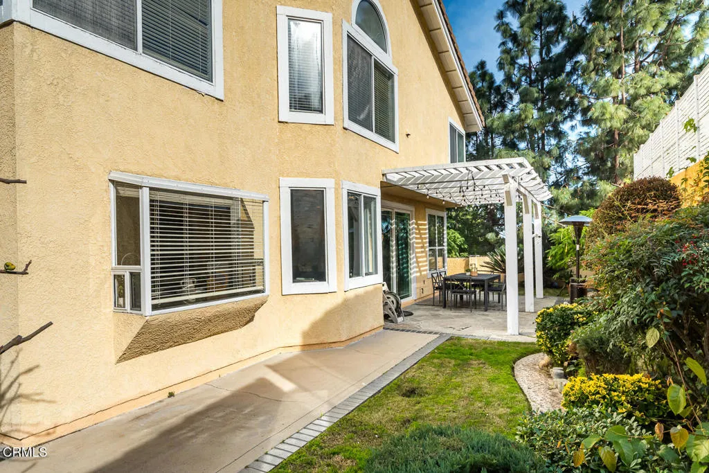 1985 Erin Way, Glendale, California 91206 home-pic-55