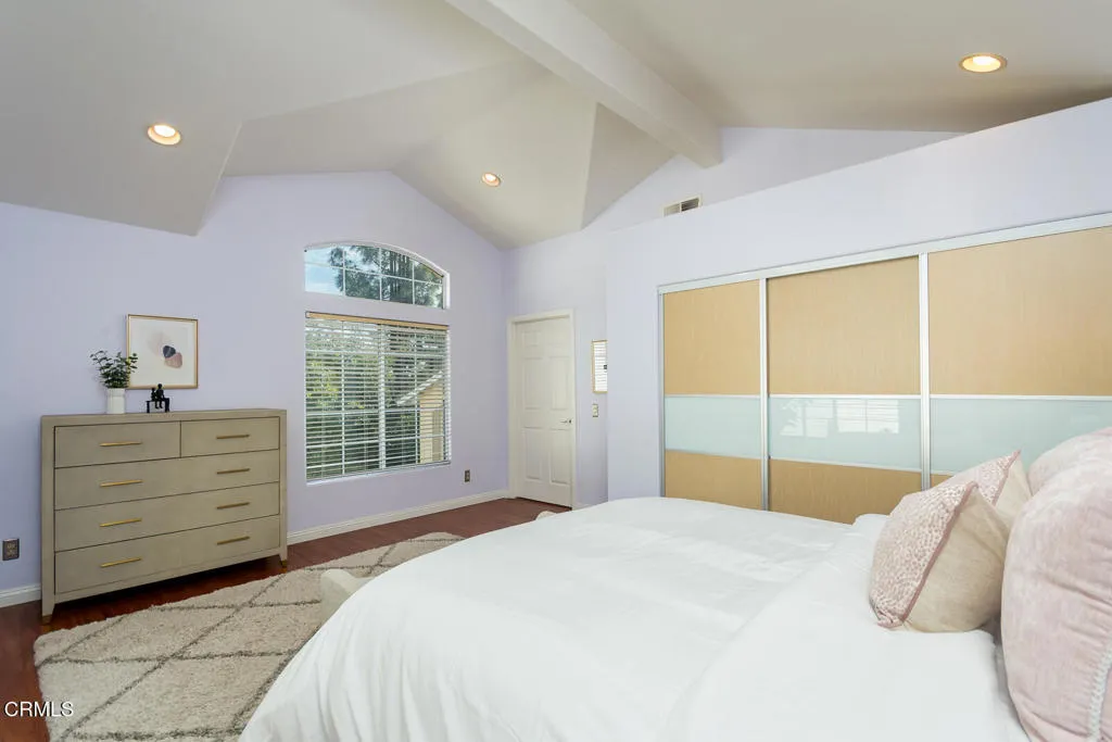1985 Erin Way, Glendale, California 91206 home-pic-48