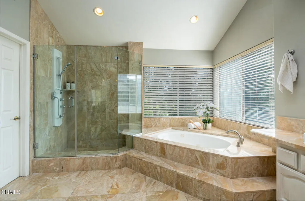 1985 Erin Way, Glendale, California 91206 home-pic-36
