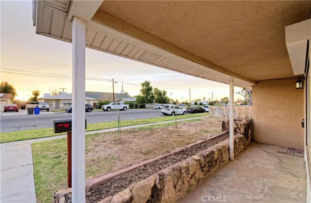 340 N Lovekin, Blythe, California 92225 home-pic-3