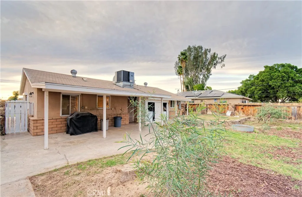 340 N Lovekin, Blythe, California 92225 home-pic-21