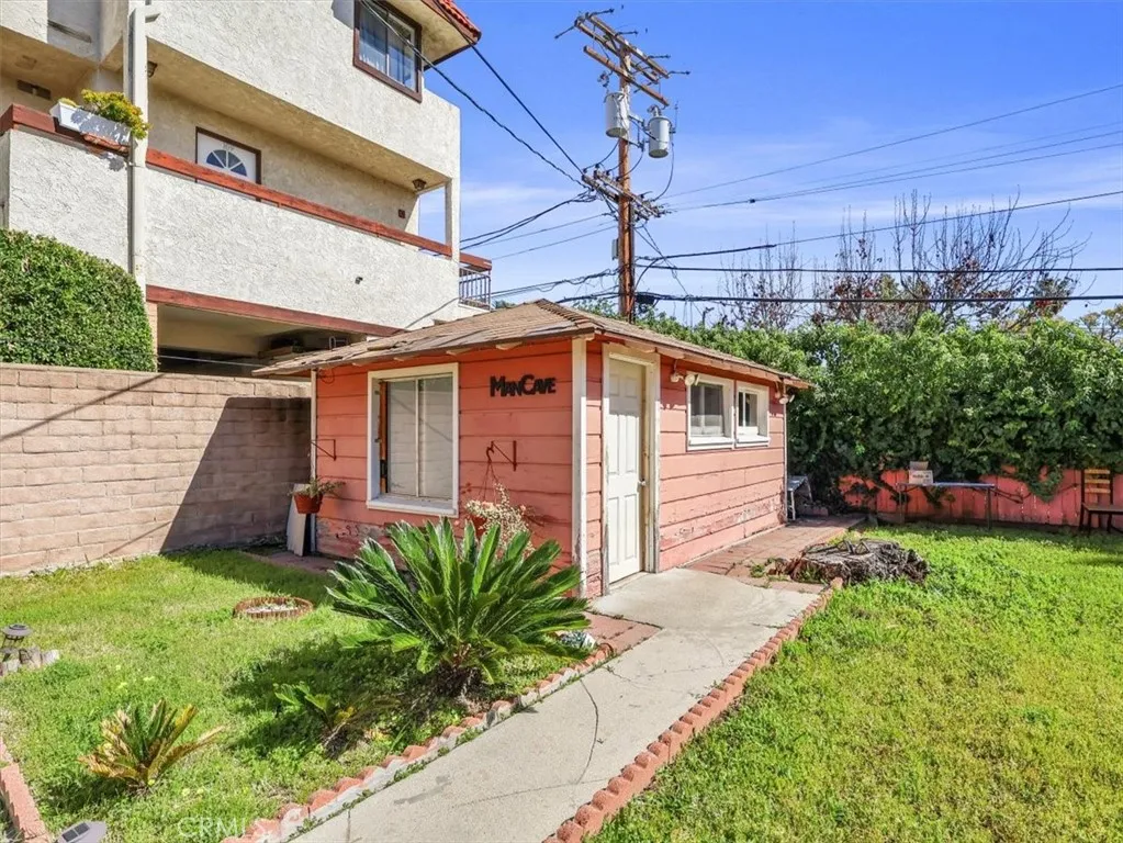1148 Justin Avenue, Glendale, California 91201 home-pic-33