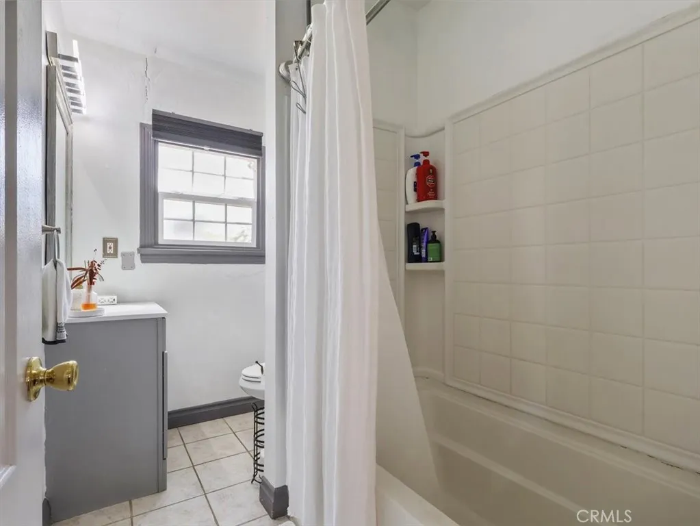 1148 Justin Avenue, Glendale, California 91201 home-pic-22