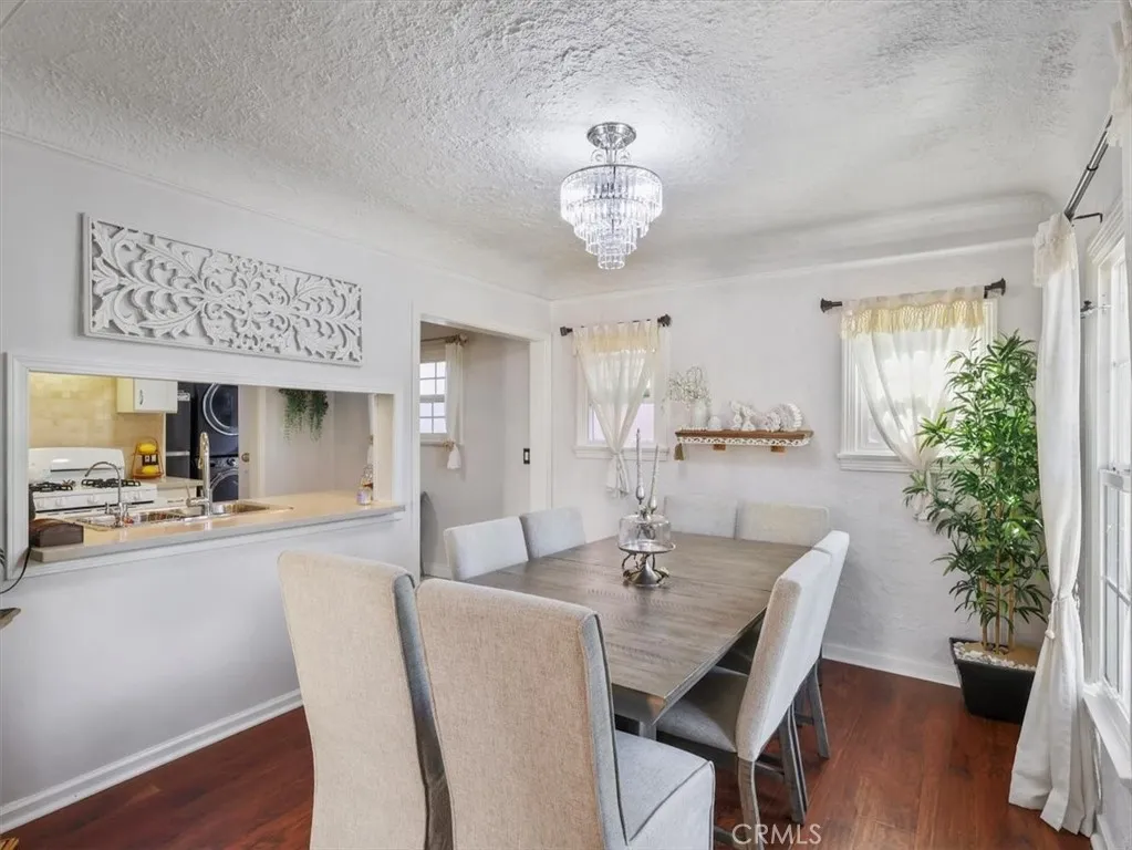 1148 Justin Avenue, Glendale, California 91201 home-pic-11