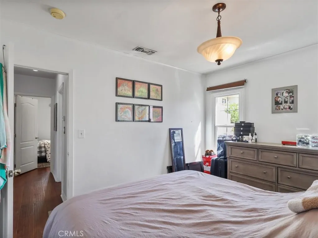 1148 Justin Avenue, Glendale, California 91201 home-pic-25